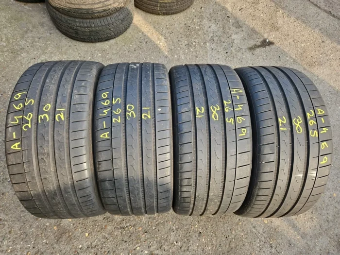 Vredestein tyre